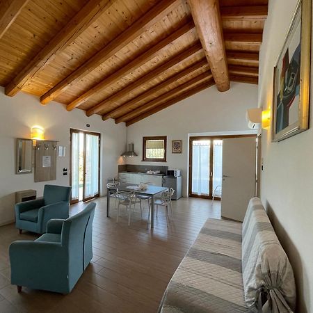 Al Vajo Dependance - Apartments-Zimmer Lazise Ngoại thất bức ảnh