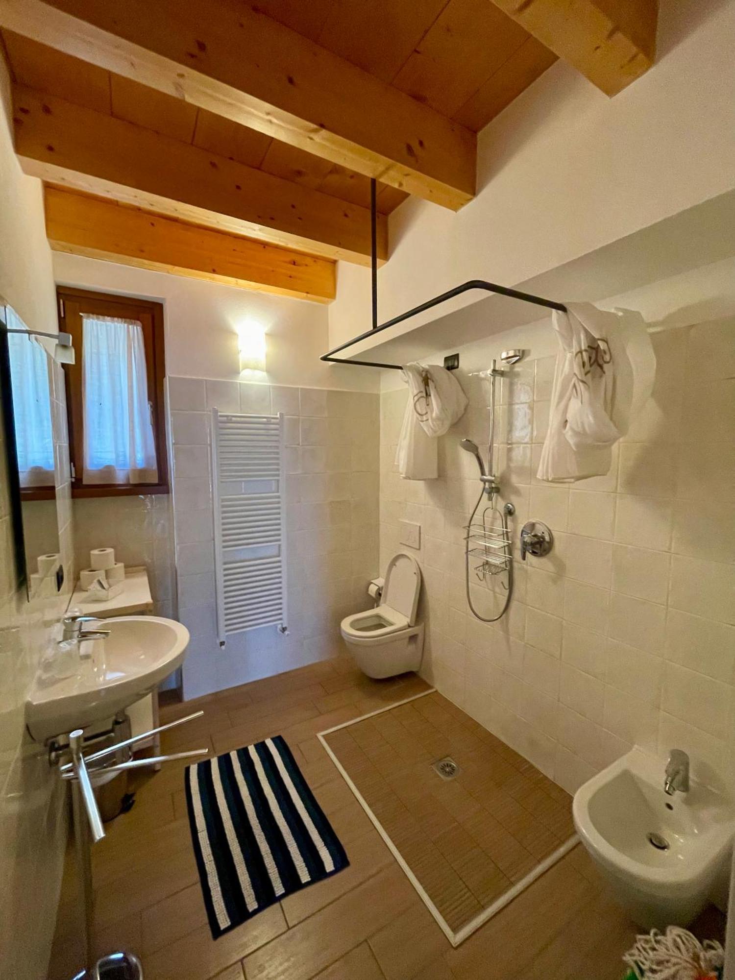 Al Vajo Dependance - Apartments-Zimmer Lazise Ngoại thất bức ảnh